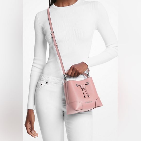 ❌SOLD❌NWT Michael Kors Mercer Pebbled Leather Bucket Bag - Picture 8 of 8